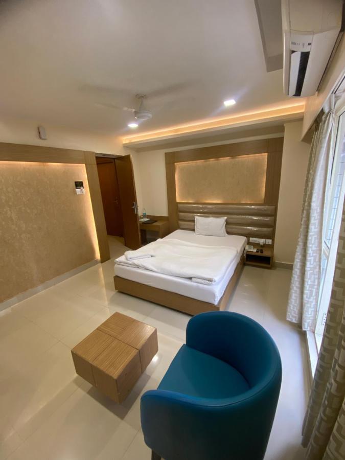 Greens Suite - Business Class Hotel - Opposite Ripon Building 첸나이 외부 사진
